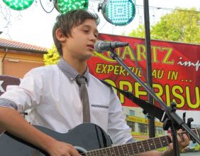 Trofeul Festivalului Seri Melancolice Eminesciene …