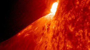 NASA: S-a produs o uriaşă explozie solară. Furtuna solară a ajuns pe Terra