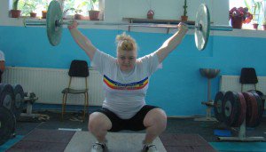 Cea mai bună sportivă a judeţului Botoşani în 2009 şi 2010 intenţionează să renunţe la haltere