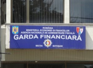 Trei comisari de la Garda …