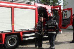 Opt incendii în mai puţin …