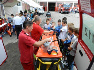 Alţi 50 de elevi instruiţi la şcoala de vară în domeniul situaţiilor de urgenţă