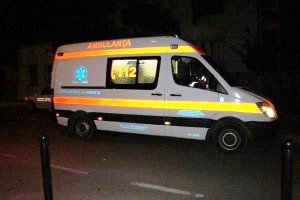 Un dorohoian grăbit s-a răsturnat cu mașina la Vf.Câmpului - O persoană din Broscăuți a fost rănită