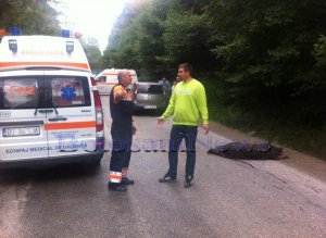 Accident cu două maşini şi …