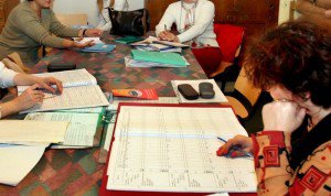 Aproximativ 350 de posturi au …