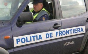 BMW cu documente false oprit la graniţa cu Moldova