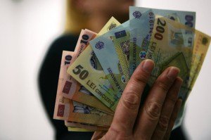 Noi majorări salariale pregătite de Guvern. Vezi ce bugetari vor primi 20% în plus la salariu