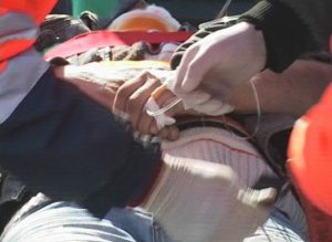 Trei răniţi într-un accident produs …