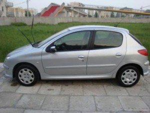 Peugeot furat din Belgia, descoperit la Darabani
