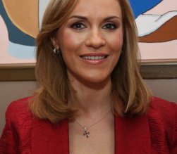 Vezi cum au făcut-o foștii …