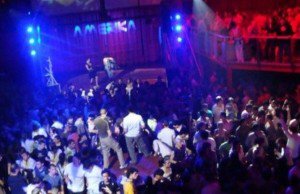 Sportiv înjunghiat într-un club din …