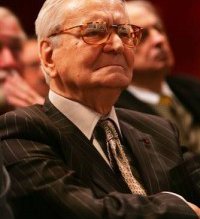 Maestrul Radu Beligan: „Să joci …