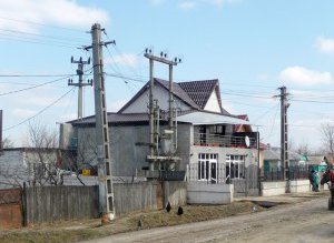 Construcţiile ilegale în vecinătatea reţelelor …