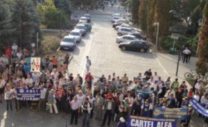 Aproximativ 100 de participanţi la …