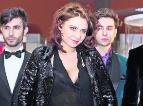 Stilista Adina Buzatu riscă 8 …