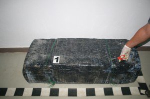 Prinşi cu ţigările de contrabandă …