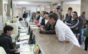 Botoşănenii aşteaptă şi două luni …