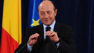 Băsescu, la Congresul PPE: Statele Unite ale Europei reprezintă soluţia corectă