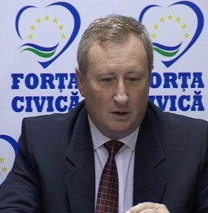 Juriştii din Partidul Forţa Civică oferă consiliere botoşănenilor cu datorii la bănci