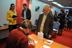 Lansare de carte în premieră …