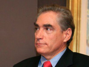 Petre Roman: Fiecare liberal care candidează la alegeri trebuie să cotizeze cu câte 2.500 de euro