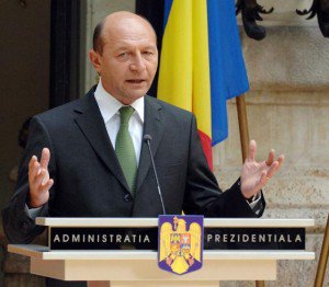 Preşedintele Băsescu cheamă tot Guvernul la Cotroceni „pentru consultări”. Ponta merge singur la întâlnire