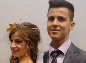 Vezi cine a câştigat titlul …