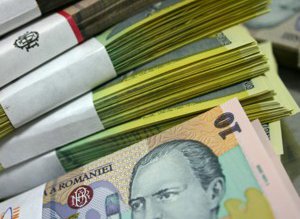 Bani de liceu: Astăzi s-au …