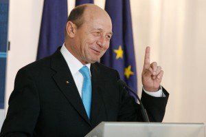 Gafă la Bruxelles: Băsescu, prezentat …