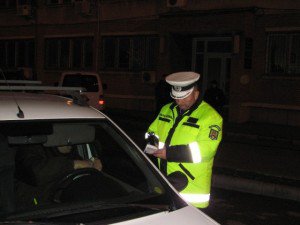Șoferi sancționați de poliţiştii rutieri pentru conducere sub influența alcoolului 