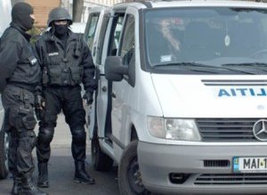 Grupări infracționale specializate în contrabandă …