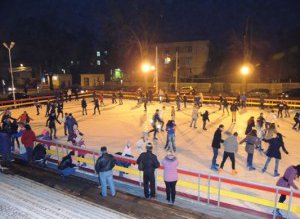 Încasări record la patinoar în …