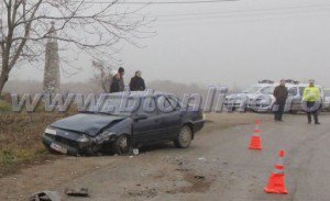 Doi răniţi şi două maşini …