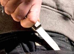 Dorohoian ameninţat cu cuţitul într-un …