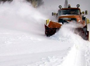 Circulaţia se desfăşoară în condiţii …