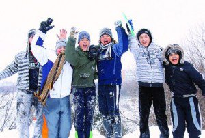 Toate şcolile din Suceava vor fi închise luni din cauza zăpezii