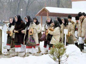 Vezi când au loc cele patru festivaluri dedicate tradiţiei şi sărbătorilor de iarnă