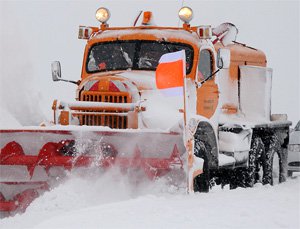 Autofreze trimise să deszăpezească drumurile naţionale din judeţul Botoşani