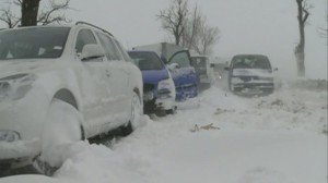 Mai multe drumuri judeţene erau închise circulaţiei miercuri dimineață. Vezi care sunt acestea!