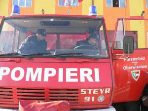 Cetățenii învăţaţi să-şi apere casa de incendii