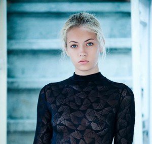 Botoșăneanca de 17 ani, fostă concurentă a emisiunii „Next Top Model”, i-a picat cu tronc lui Cristea