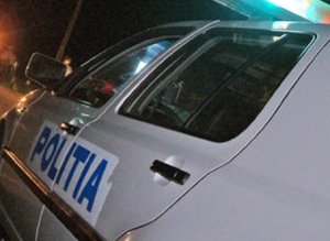 Bătrână accidentată uşor de un …