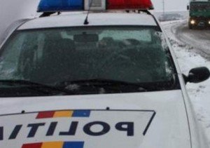 Autoturism avariat de un atelaj …