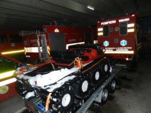 Bărbat înjunghiat din Bodeasa, adus cu ATV-ul pe şenile la ambulanţă - VIDEO