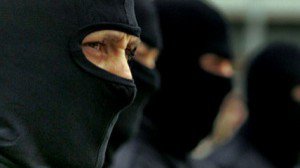 AMENINŢARE cu BOMBĂ MILITARĂ la …