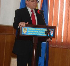 Mesajul prefectului Costică Macaleţi cu …