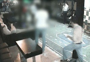 Focuri de armă într-un club …