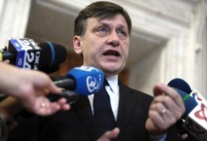 Antonescu vrea congres extraordinar al …