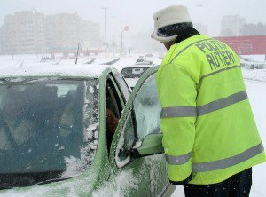 Vezi recomandările polițiștilor botoșăneni pe timpul codul galben de ninsori și viscol