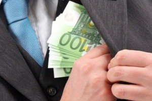 Vezi ce bugetari vor primi cei mai mulţi bani pentru salarii în 2013